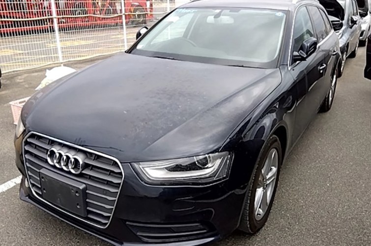 Audi A4 Avant SE - photo 1