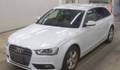 Audi A4 Avant 2014 2.0l TFSI Quattro - thumbnail 2