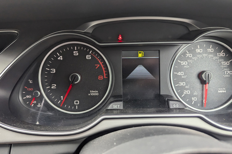 Audi A4 Avant 2014 2.0l TFSI Quattro - photo 12