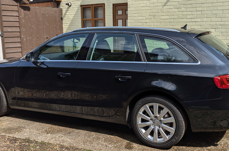 Audi A4 Avant 2014 2.0l TFSI Quattro - photo 11