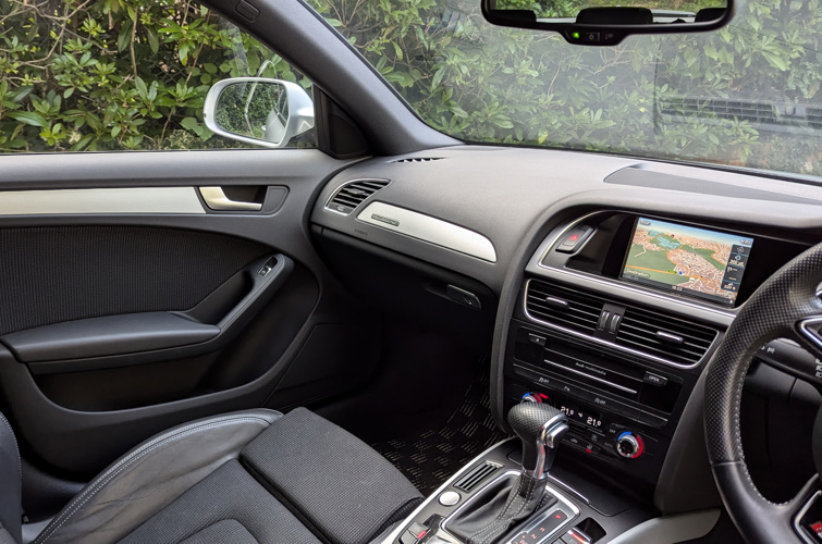 Audi A4 Avant 2013 2.0l TFSI Quattro S-Line - photo 11