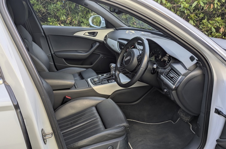 Audi A6 Avant 2014 3.0l TFSI Quattro S-Line - photo 24