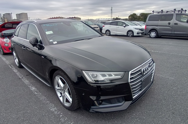 Audi A4 Avant 2016 2.0l TFSI S-Line - photo 1