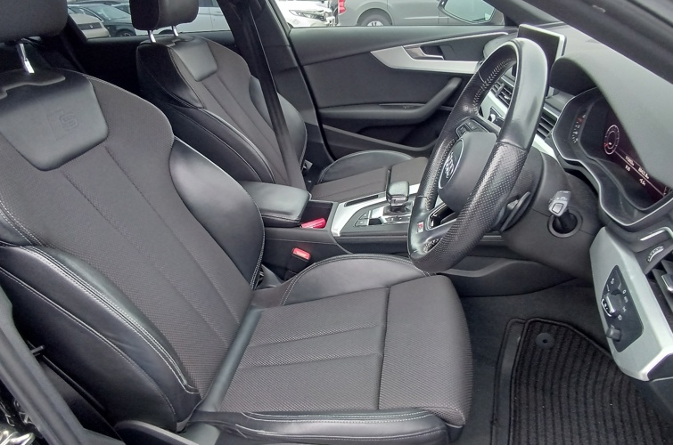 Audi A4 Avant 2016 2.0l TFSI S-Line - photo 8