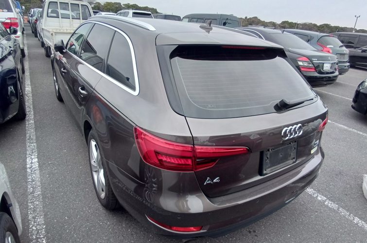 Audi Avant 2017 2.0l TFSI Quattro - photo 11