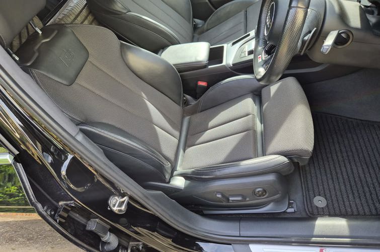 Audi A4 Avant 2017 2.0l TFSI S-Line - photo 13