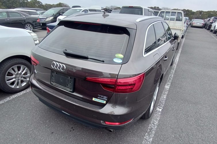Audi Avant 2017 2.0l TFSI Quattro - photo 12