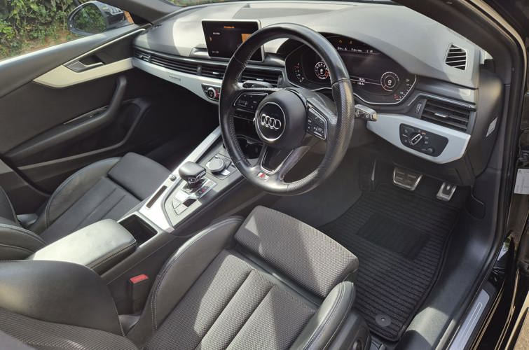 Audi A4 Avant 2017 2.0l TFSI S-Line - photo 15