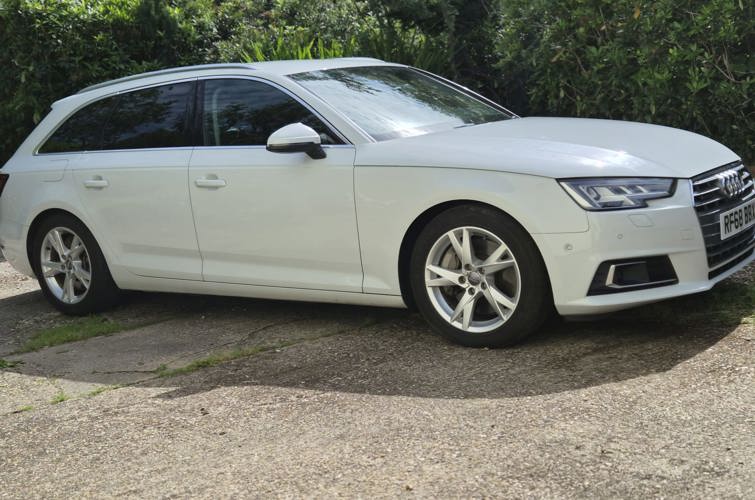 Audi A4 Avant 2018 2.0l TFSI - photo 29